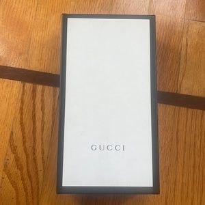 Gucci leather zip around wallet